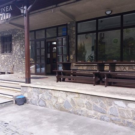 Pensiunea Tranzit Sinaia Poiana Tapului Esterno foto